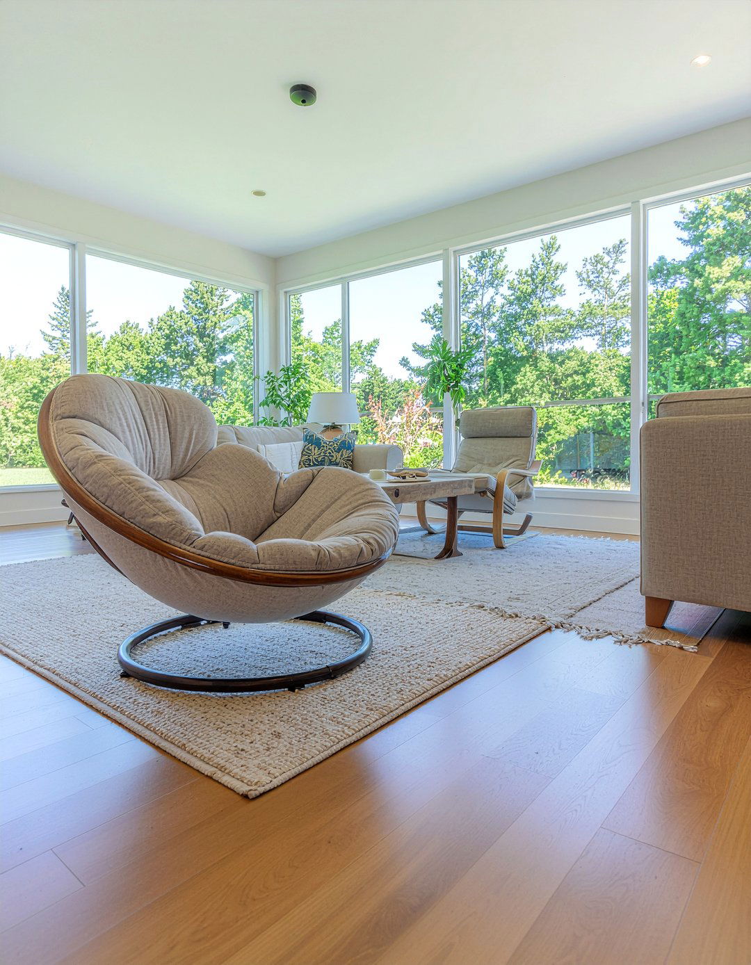 Round Swivel Chair Living Room - 30 living room ball chair ideas