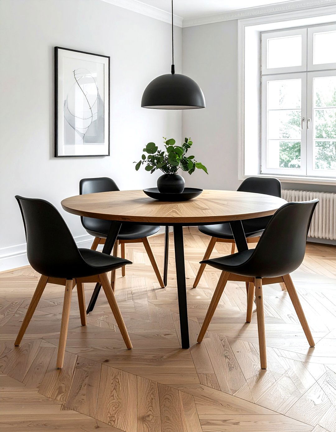 Round Wood Dining Table - 30 simple decor ideas
