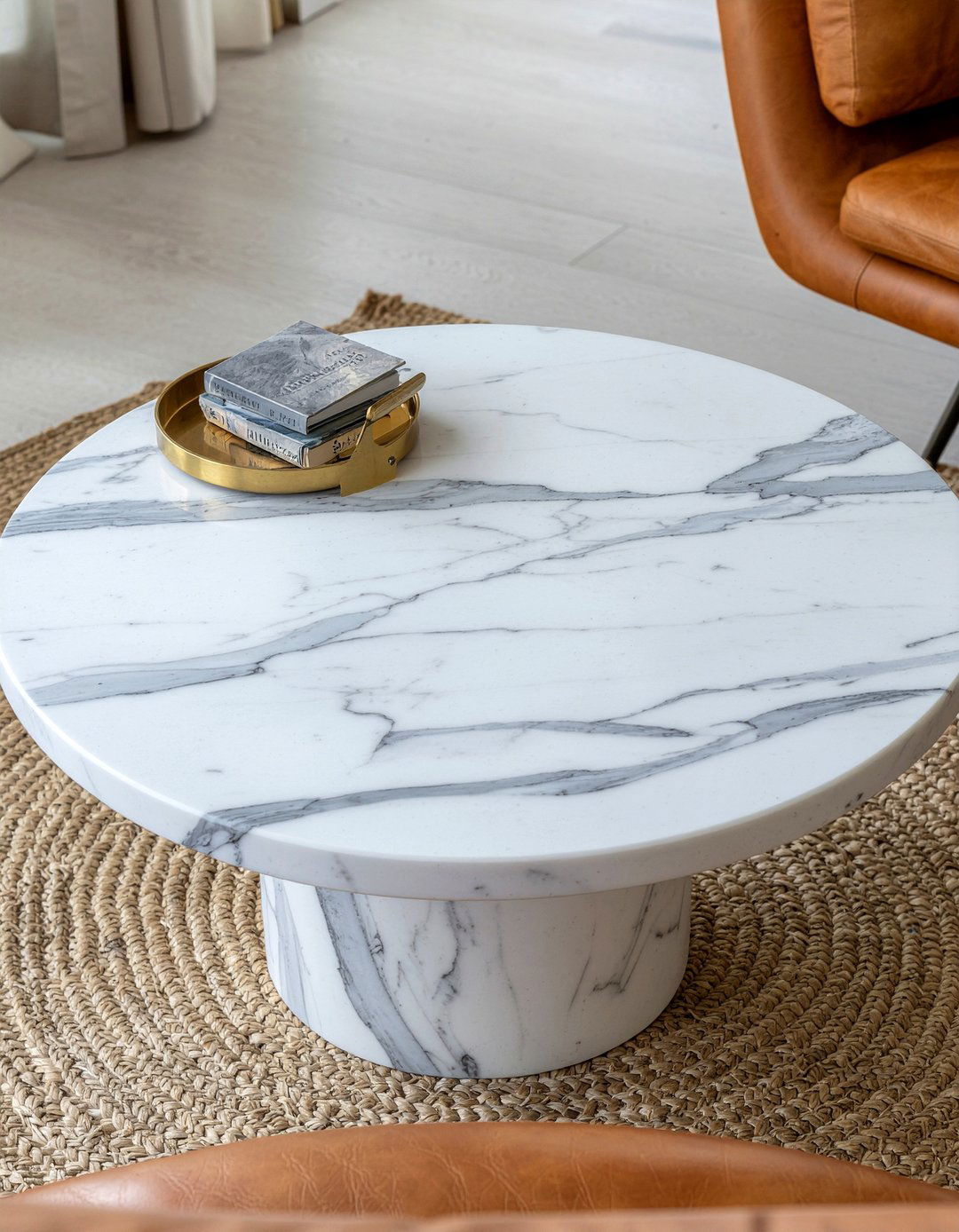 Round marble table - 30 warm gray living room ideas