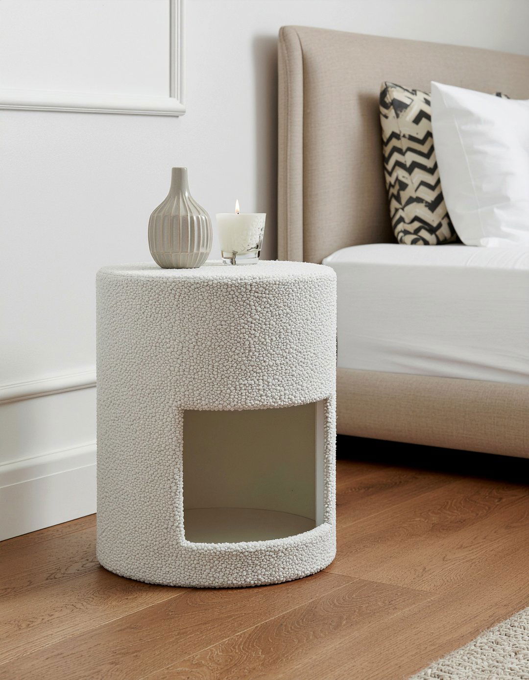 Round nightstand - 30 bedroom nightstands