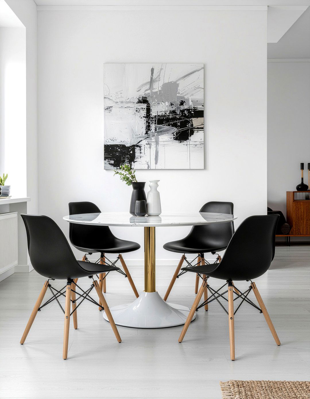 Round pedestal dining table - 30 dining nook ideas