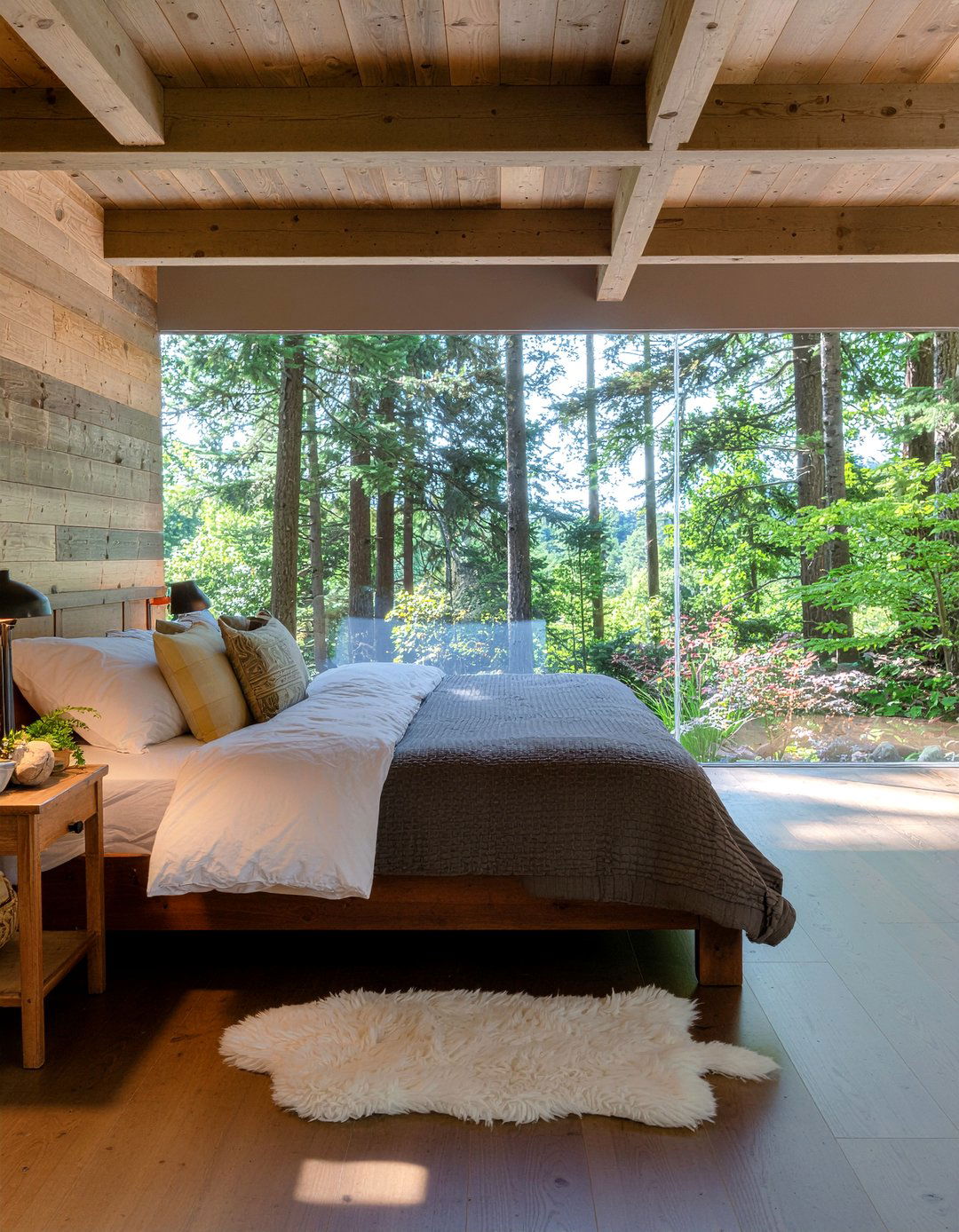 Rustic Wood Garden Bedroom - 30 garden themed bedroom ideas