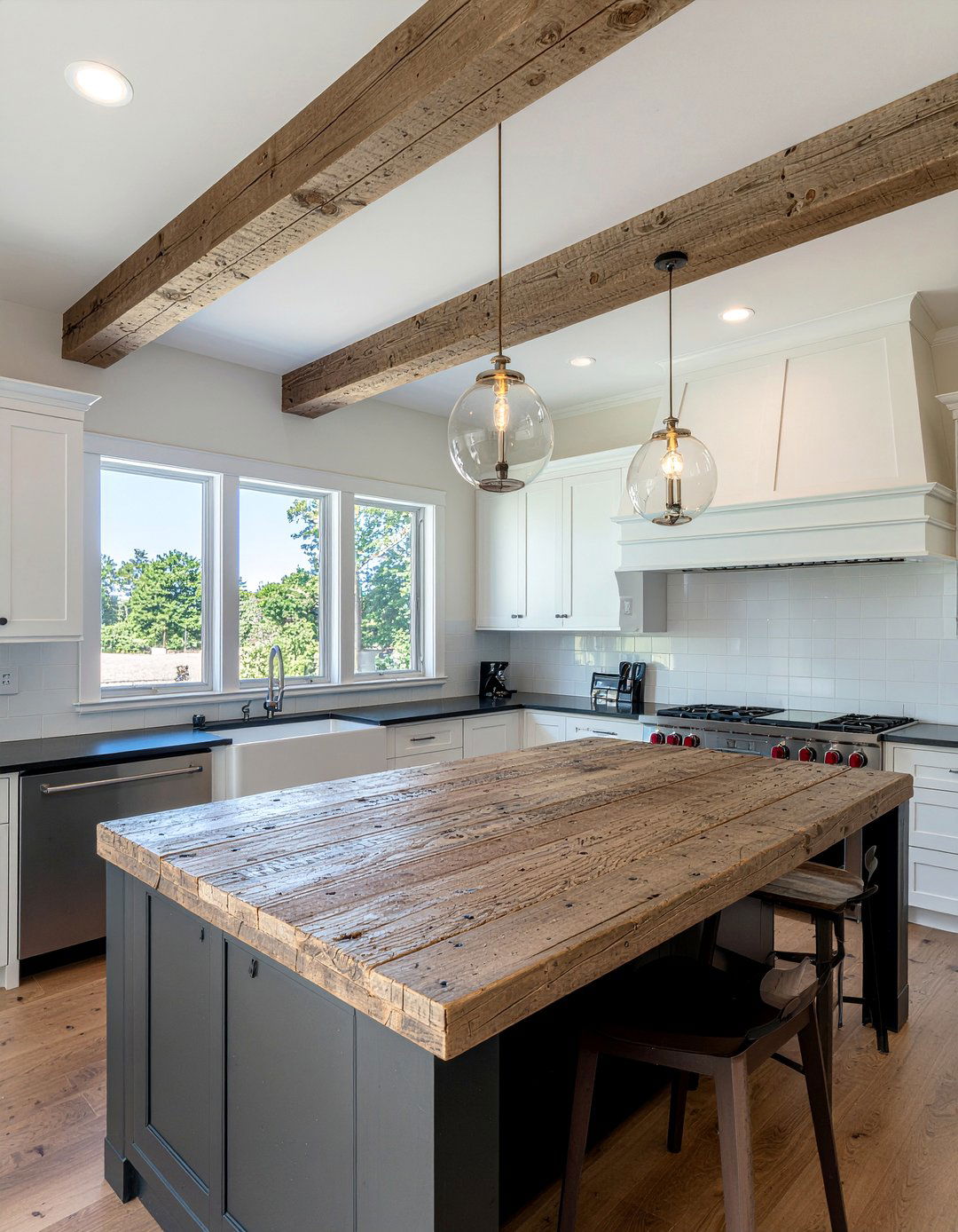 Rustic Wood Textures - 30 bold kitchen ideas