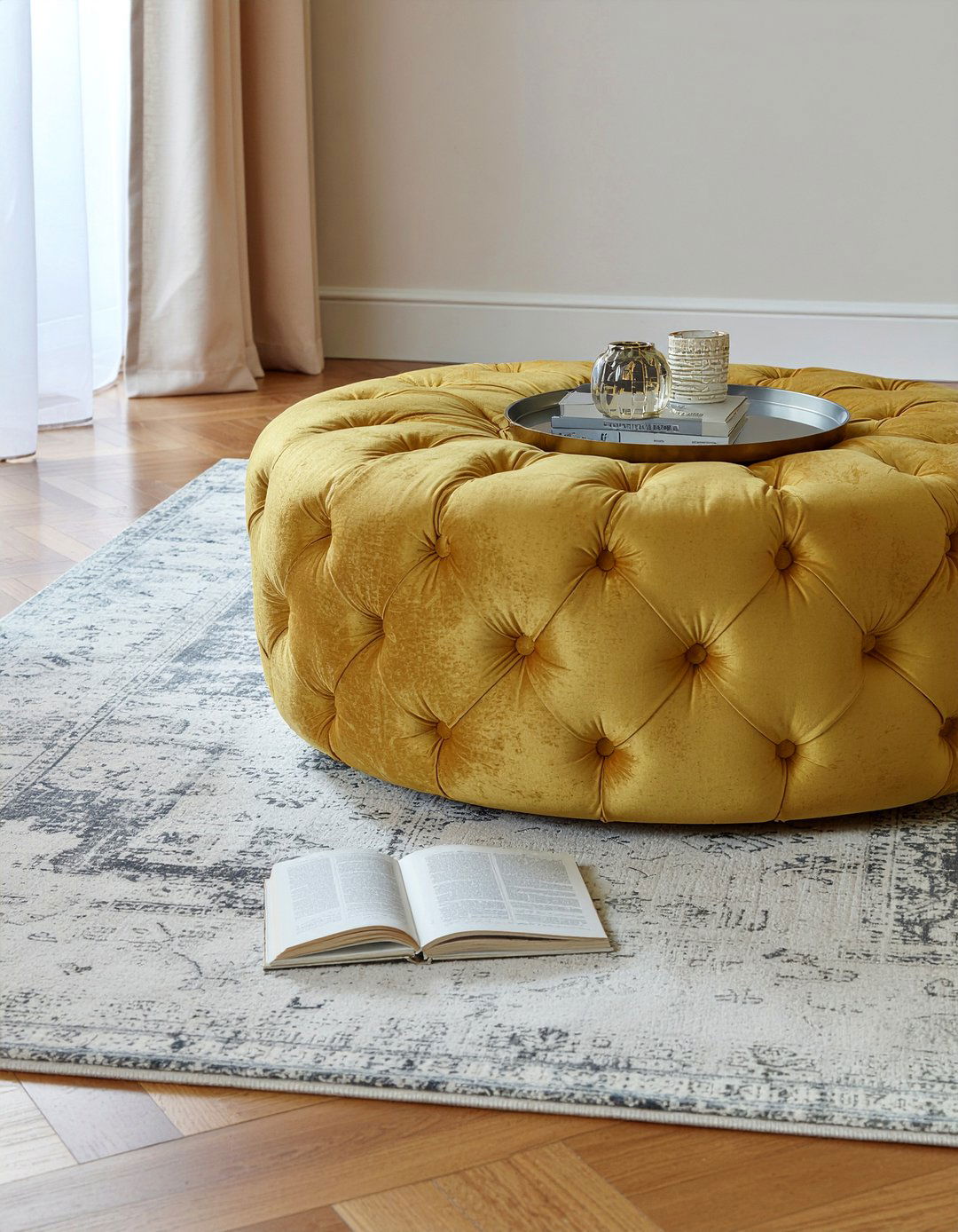 Satin ottoman - 30 satin living room ideas