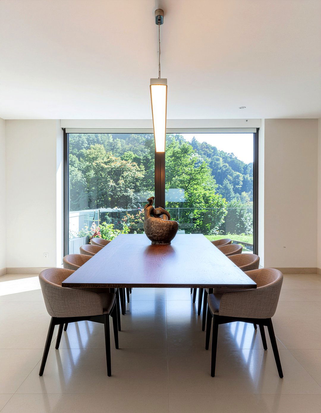 Scale Of Dining Room Furniture - 30 dining room mistakes to avoid