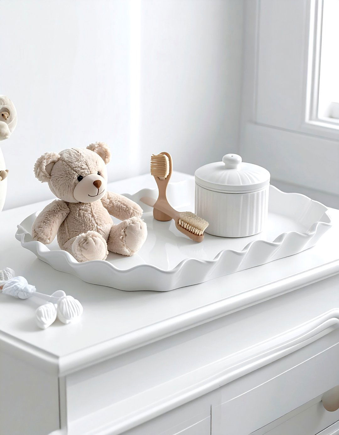 Scalloped Edge Tray - 30 catch-all tray ideas