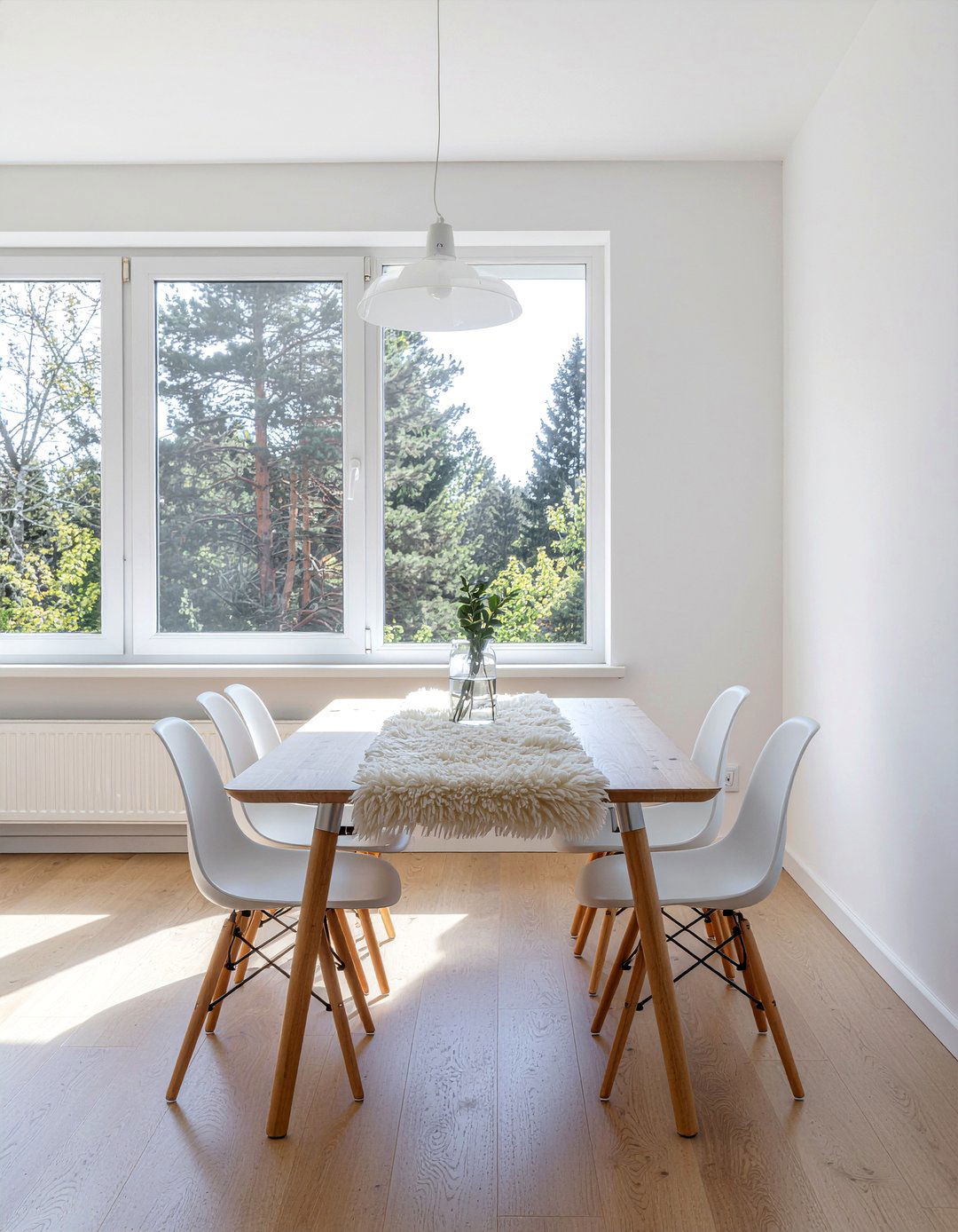 Scandinavian Dining Room - 30 great room dining ideas