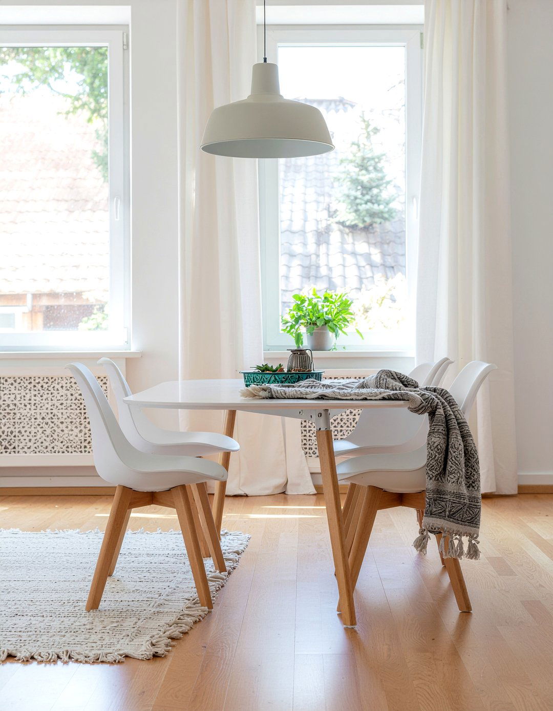 Scandinavian Dining Room Decor - 30 award-winning dining room ideas