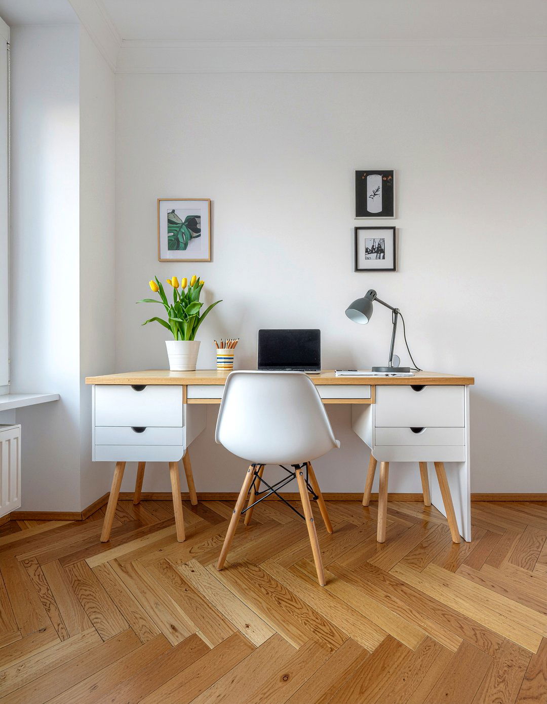 Scandinavian Oak Desk - 30 bedroom desk with drawers