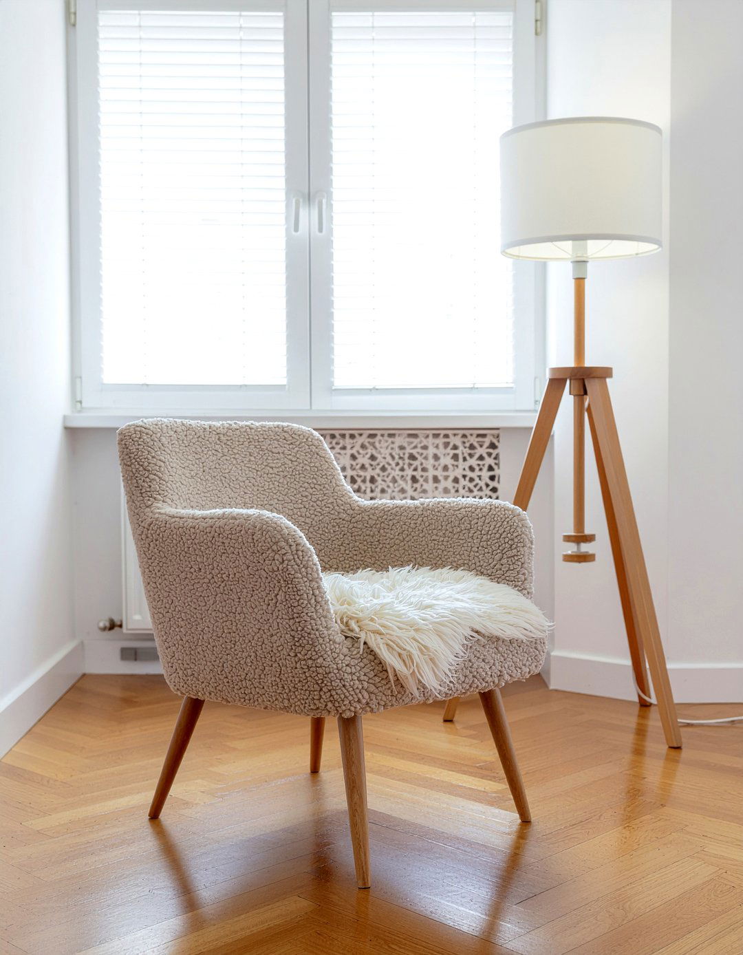 30 Best Bedroom Reading Chairs for Ultimate Comfort and Style