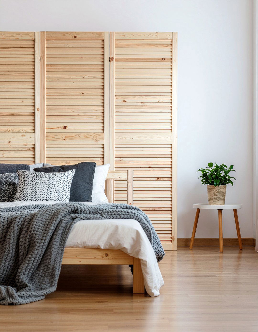 Scandinavian style shutters - 30 bedroom plantation shutters