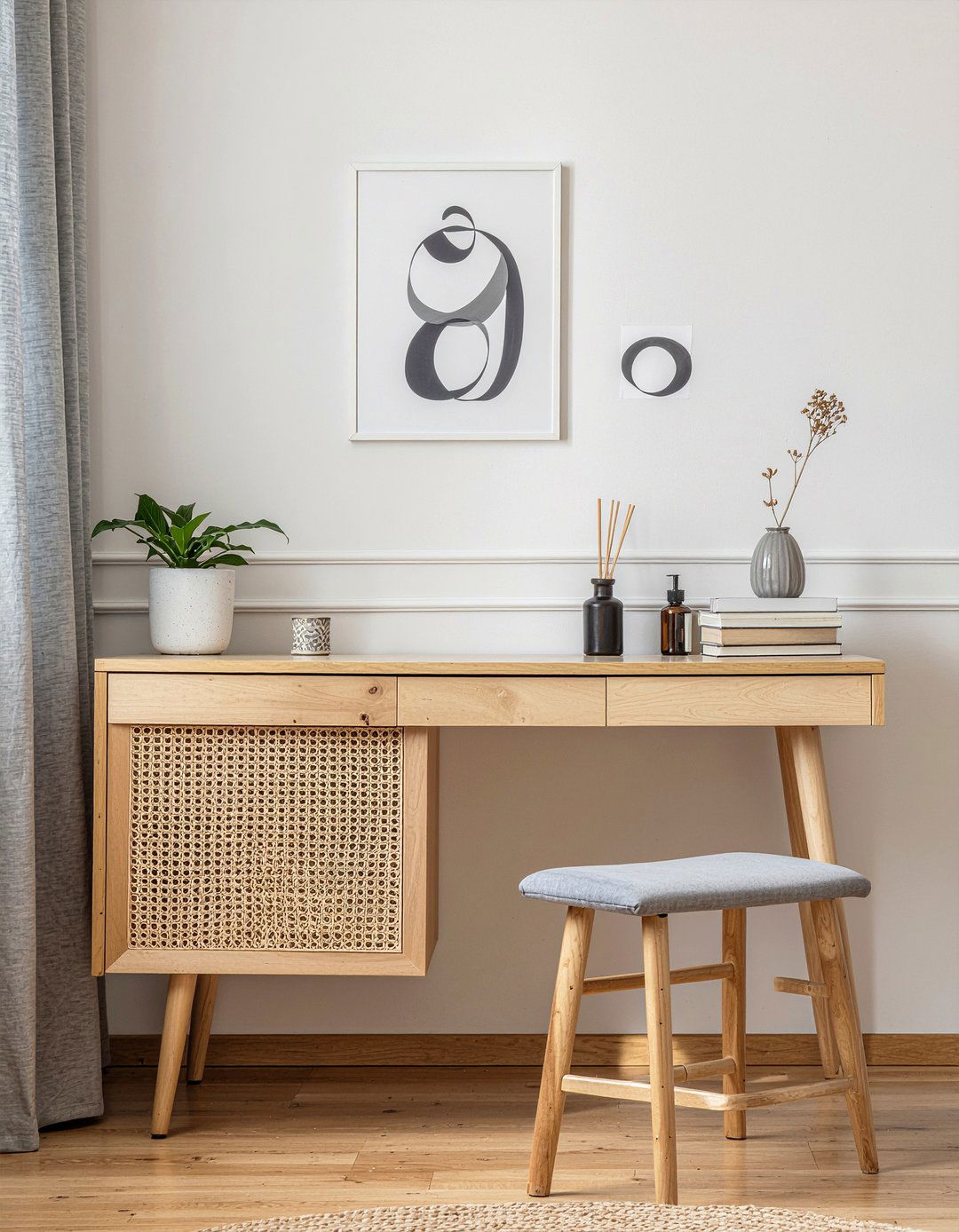 Scandinavian vanity - 30 bedroom vanities