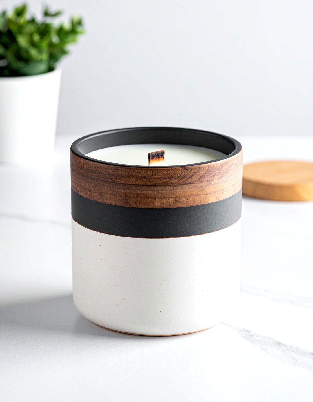 Scented Candle - 30 bedside table decor ideas