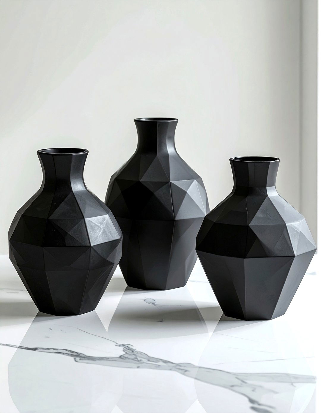 Sculptural Ceramic Vase Set - 30 elaborate centerpiece dining ideas