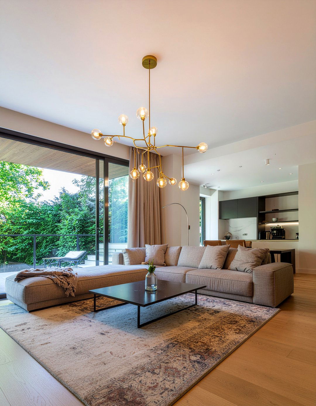 Sculptural Lighting Fixture - 30 grand living room ideas