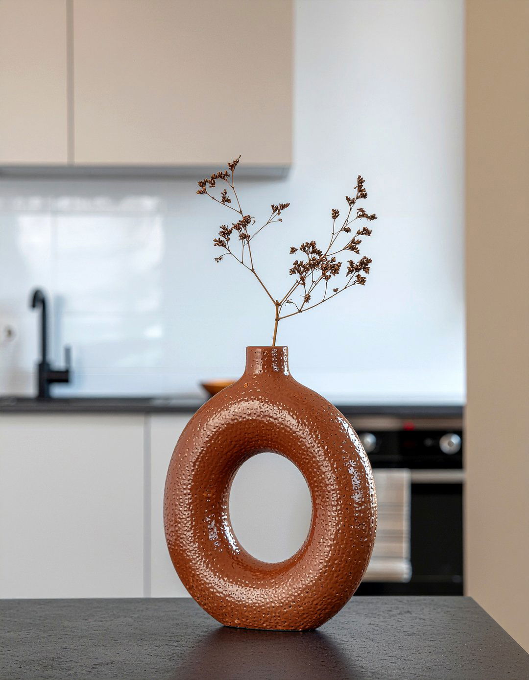Sculptural Statement Vase - 30 kitchen vase ideas