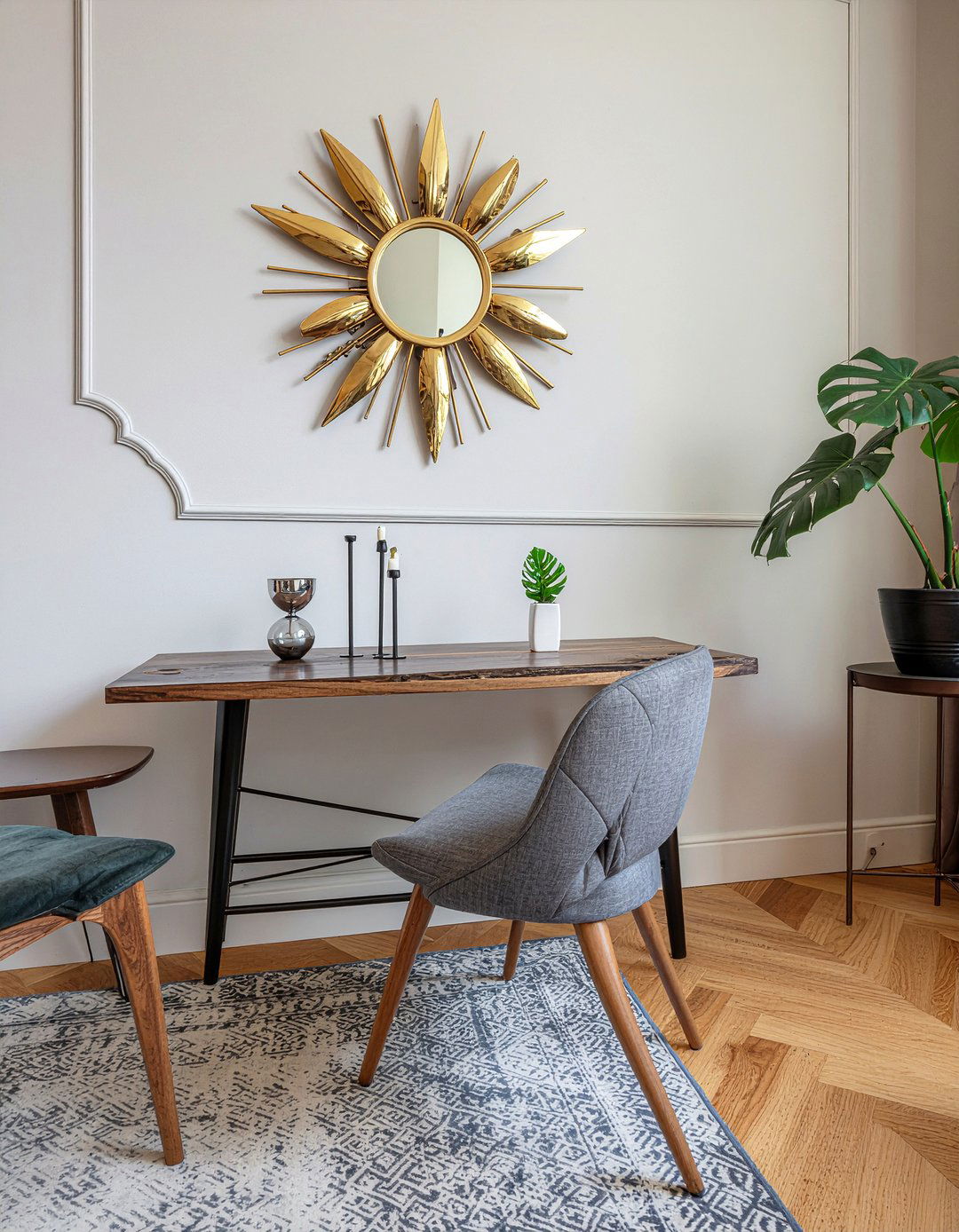 Sculptural wall lamp - 30 living room sconces