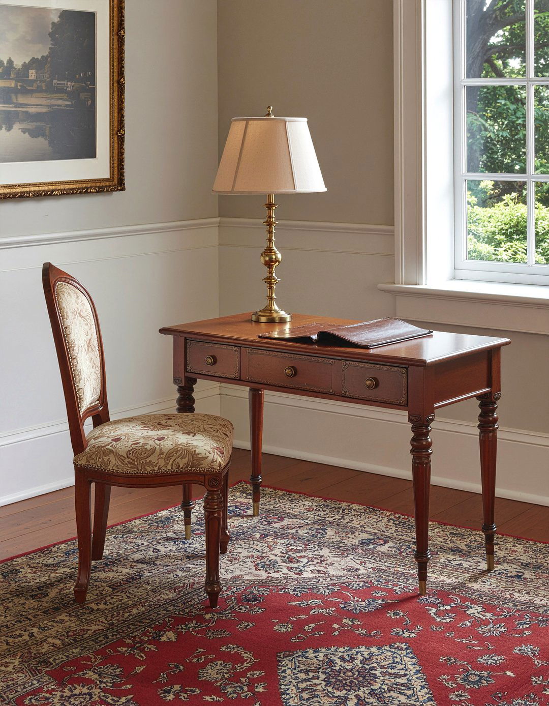 Secretary desk - 30 living room classic furniture ideas