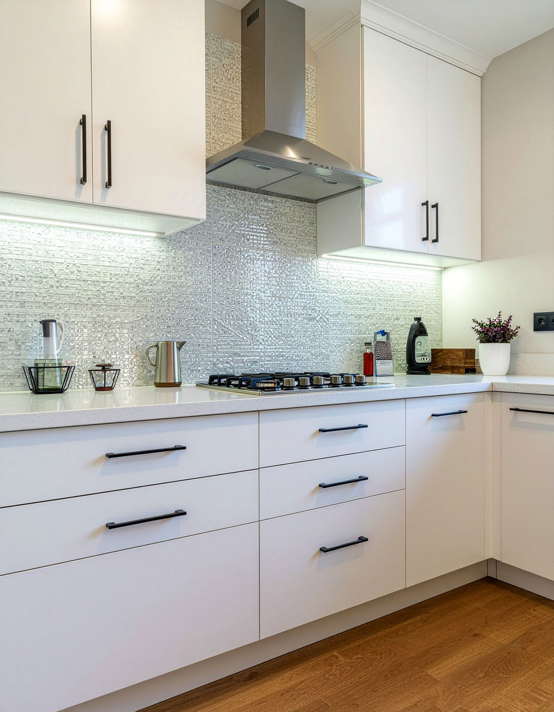 Self Adhesive Glass Tile - 30 glass tile kitchen backsplash ideas