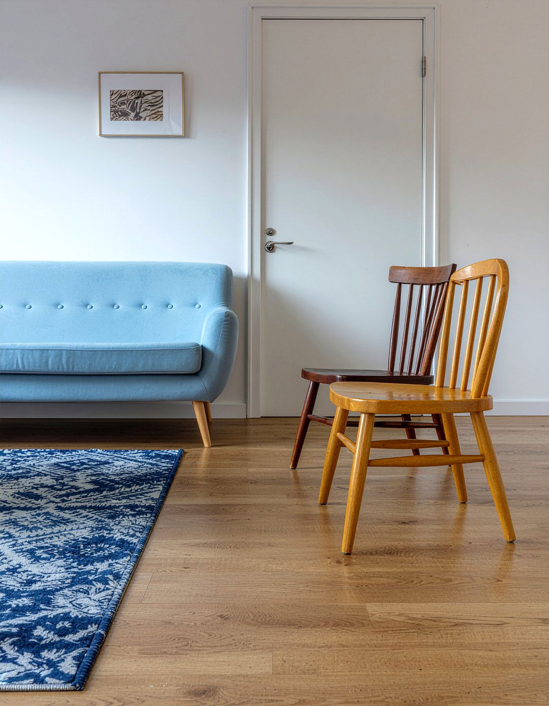 Settee And Individual Chairs - 30 mixed dining chair ideas