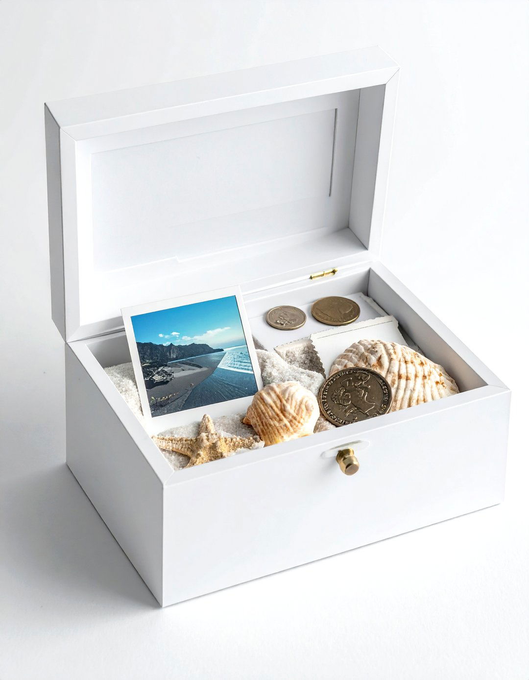 Shadow Box For Travel Keepsakes - 30 collected travel decor ideas
