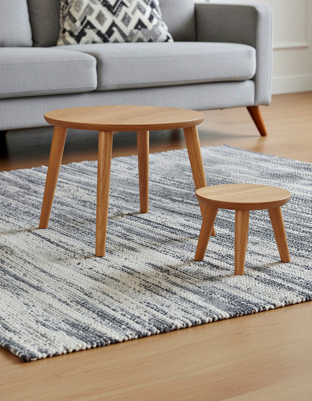 Shaker Nesting Tables - 30 living room Shaker furniture ideas