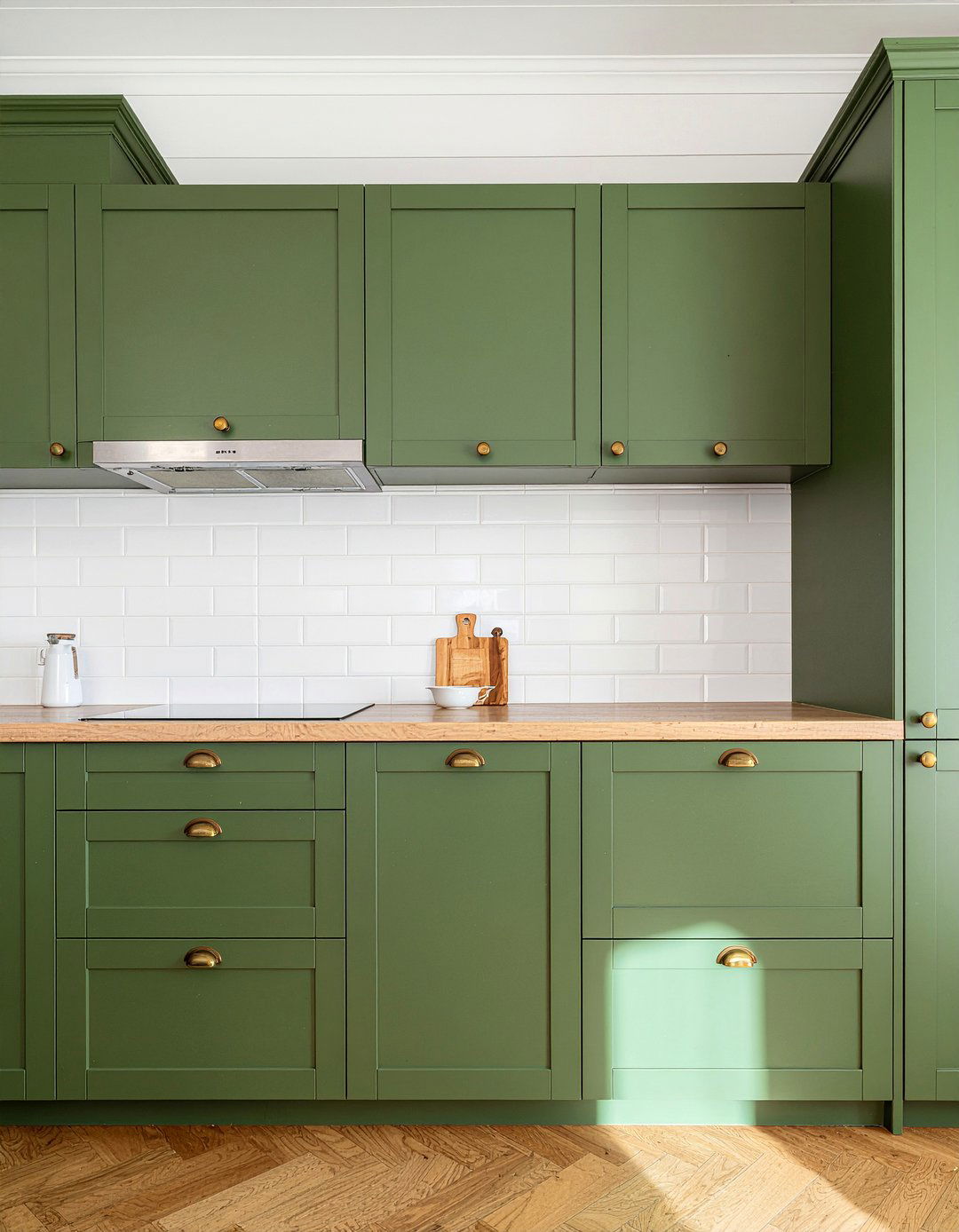 Shaker Style Green Kitchen - 30 green kitchen ideas