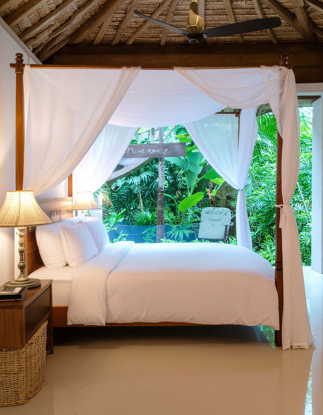 30 Jungle Bedroom Ideas to Create Your Own Tropical Oasis