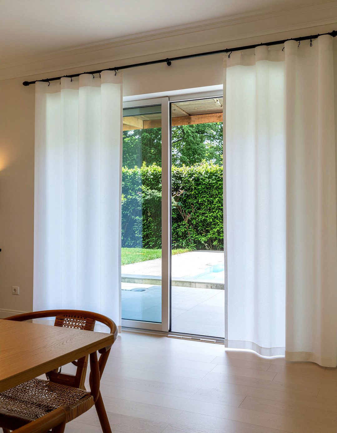 Sheer curtains for sliding glass doors - 30 sheer curtain dining room ideas