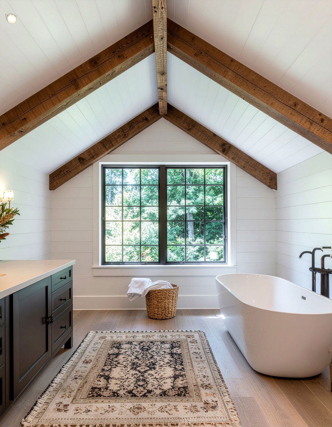 30 Stunning Bathroom Shiplap Ideas for a Modern Farmhouse Look