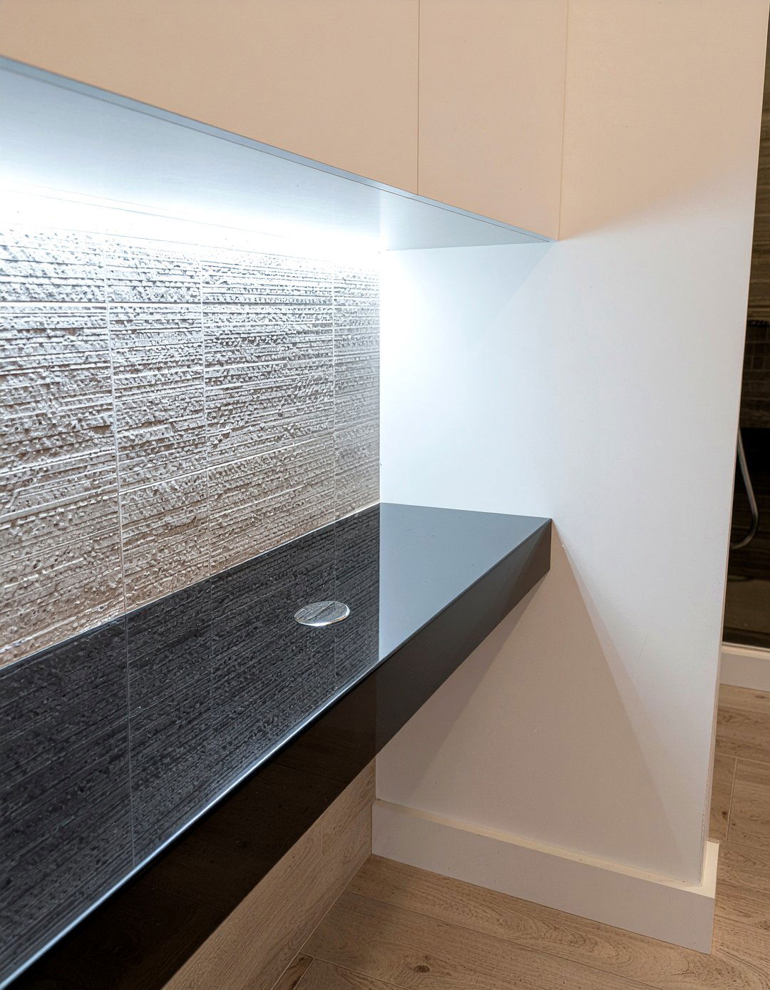 Shower wall niche - 30 modern take on classic bathroom ideas