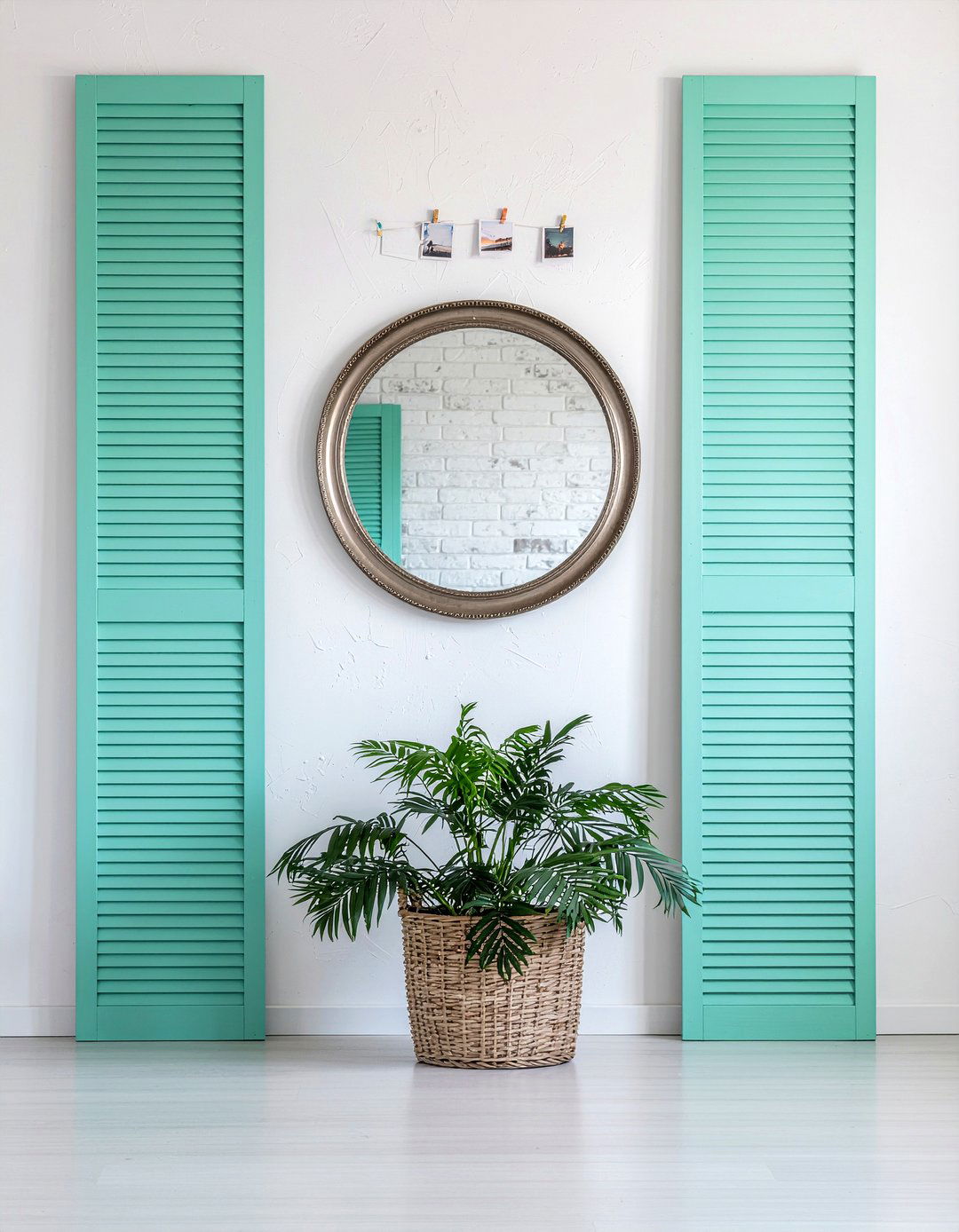 Shutter Wall Decor - 30 repurposed living room ideas