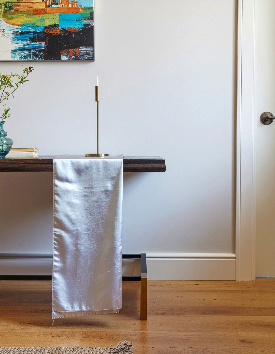 Silk Table Runner - 30 silk living room ideas