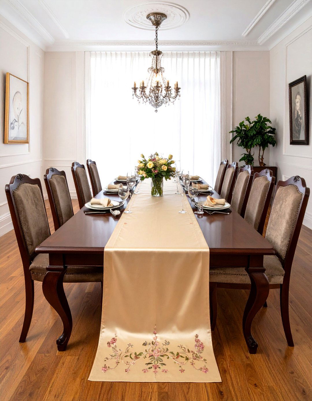 Silk Table Runner - 30 traditional dining room ideas