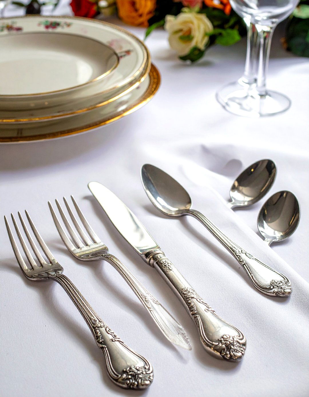 Silver Cutlery - 30 traditional entertaining dining ideas