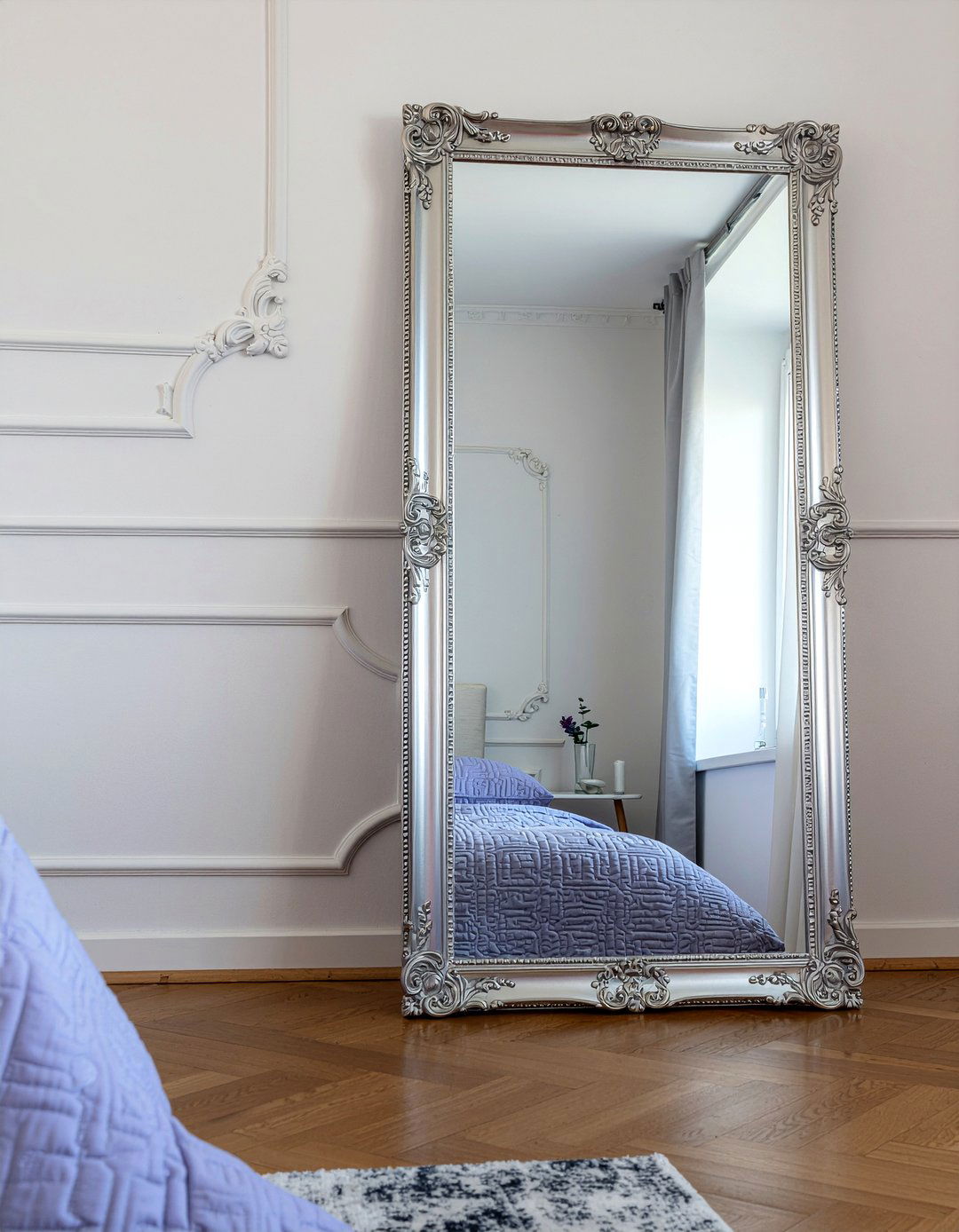 Silver Leaf Mirror - 30 Hollywood regency bedroom ideas
