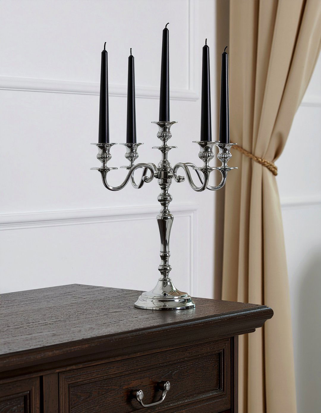 Silver candelabra centerpiece - 30 gothic bedroom ideas