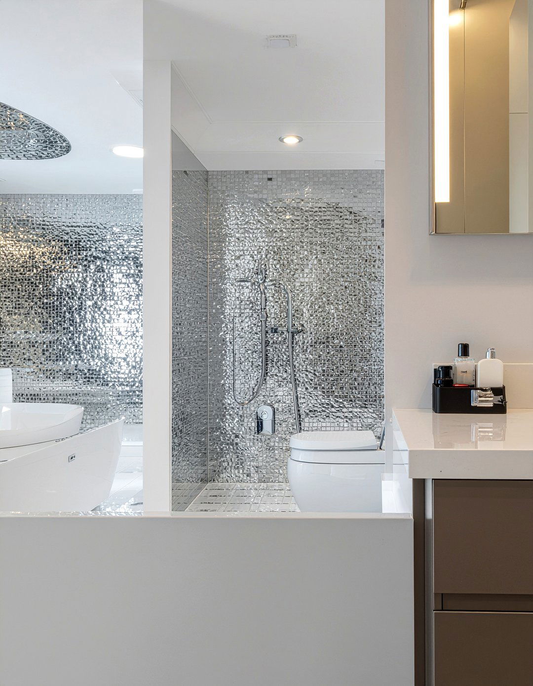 Silver glass mosaic - 30 mosaic bathroom ideas