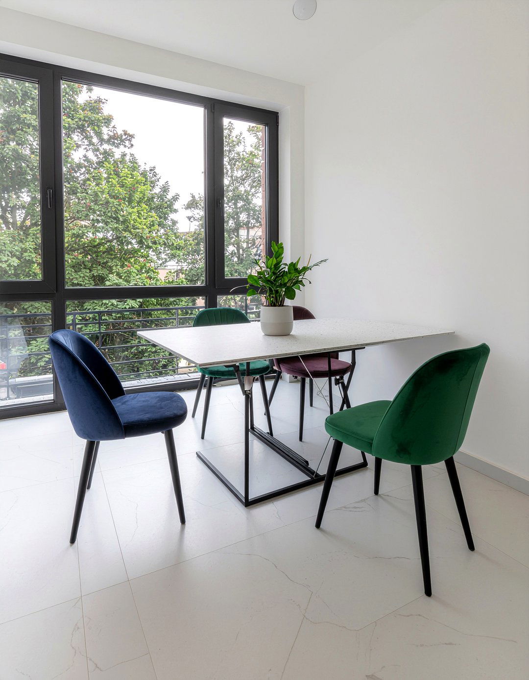 Sintered Stone Top - 30 dining room material ideas