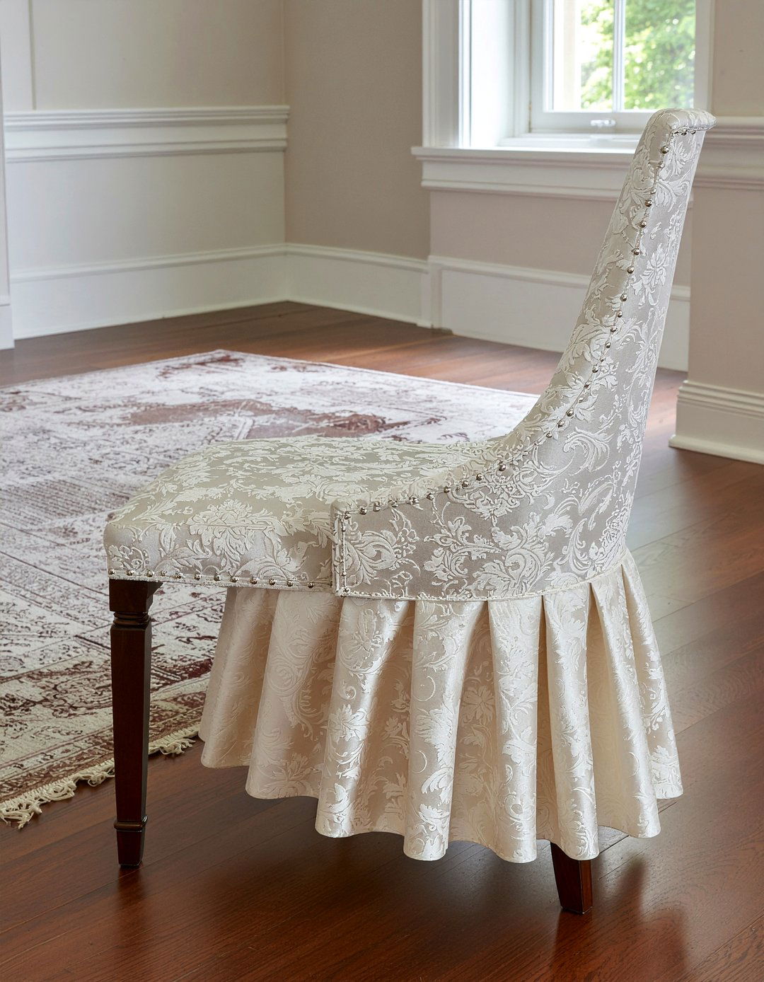 Skirted Dining Chair For Head Of Table - 30 host dining chair ideas