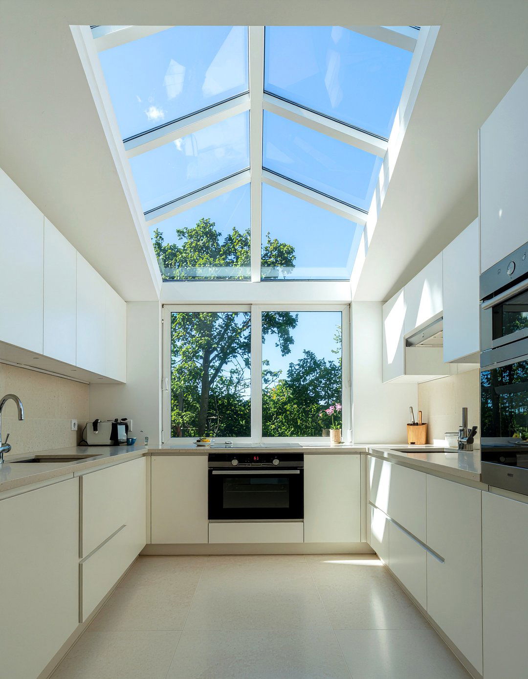 Sky Lit Kitchen - 30 grand kitchen ideas