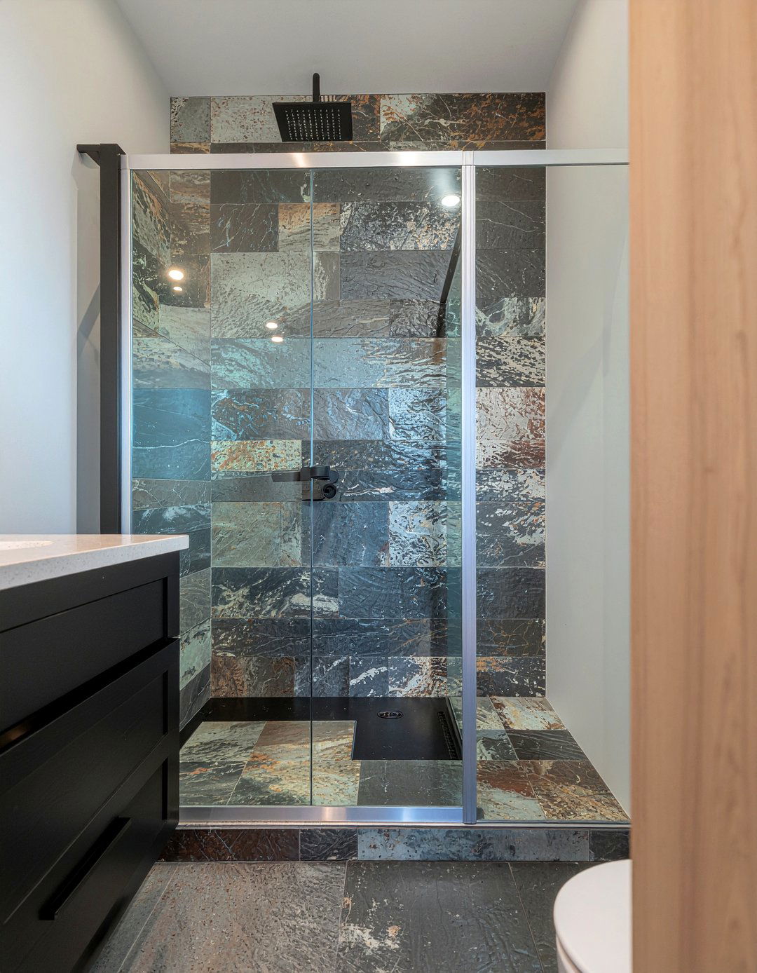 Slate Bathroom Tile - 30 large format tile bathroom ideas