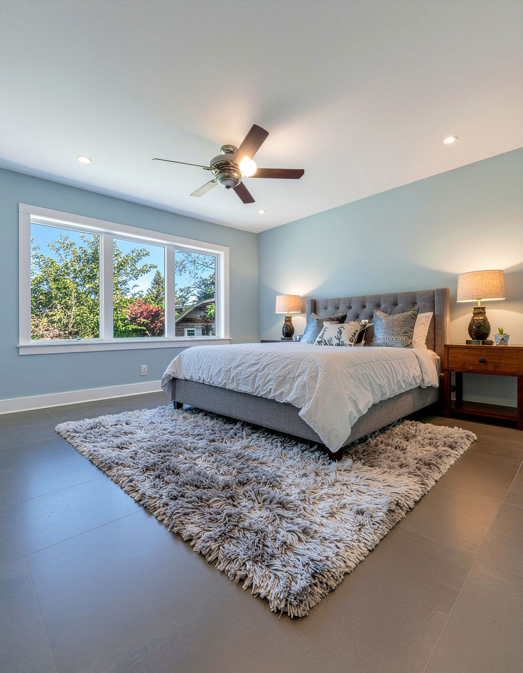 Slate Gray Bedroom Flooring - 30 cool toned bedroom ideas