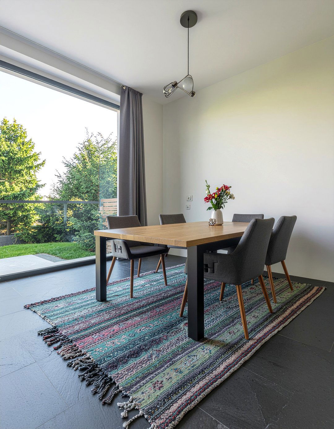 Slate Stone Floor - 30 dining room material ideas