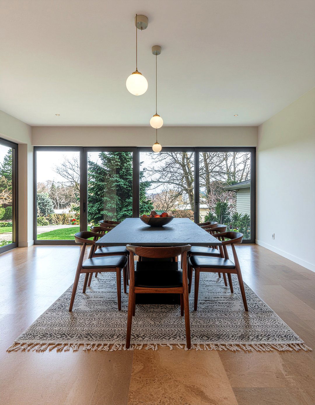 Slate and walnut dining room - 30 dining room material mixing ideas