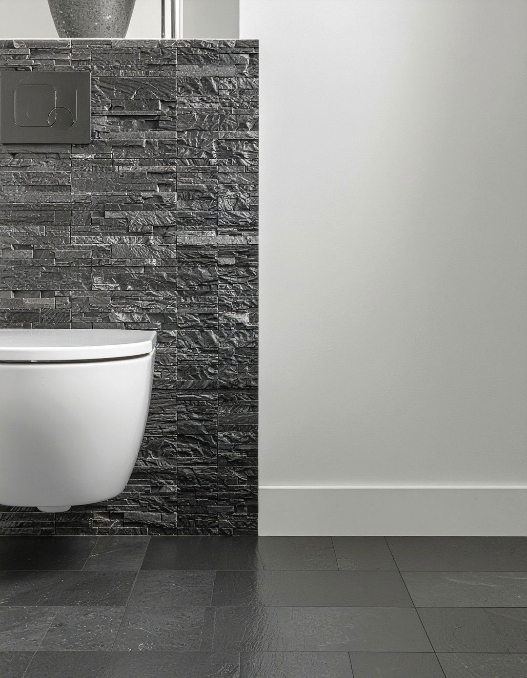 Slate mosaic floor - 30 mosaic bathroom ideas