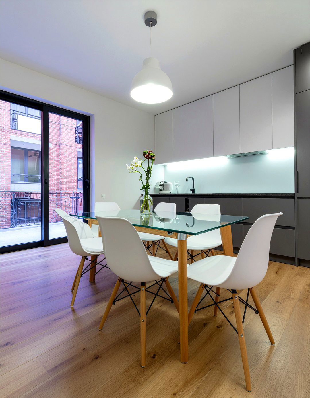 Sleek Italian Apartment Dining - 30 Italian dining room ideas