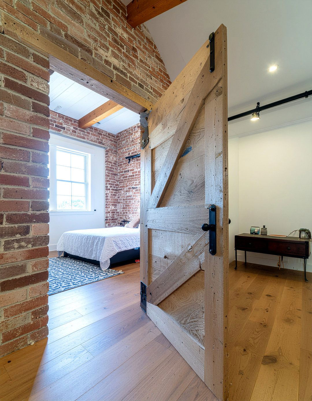 Sliding Barn Door - 30 warehouse bedroom ideas