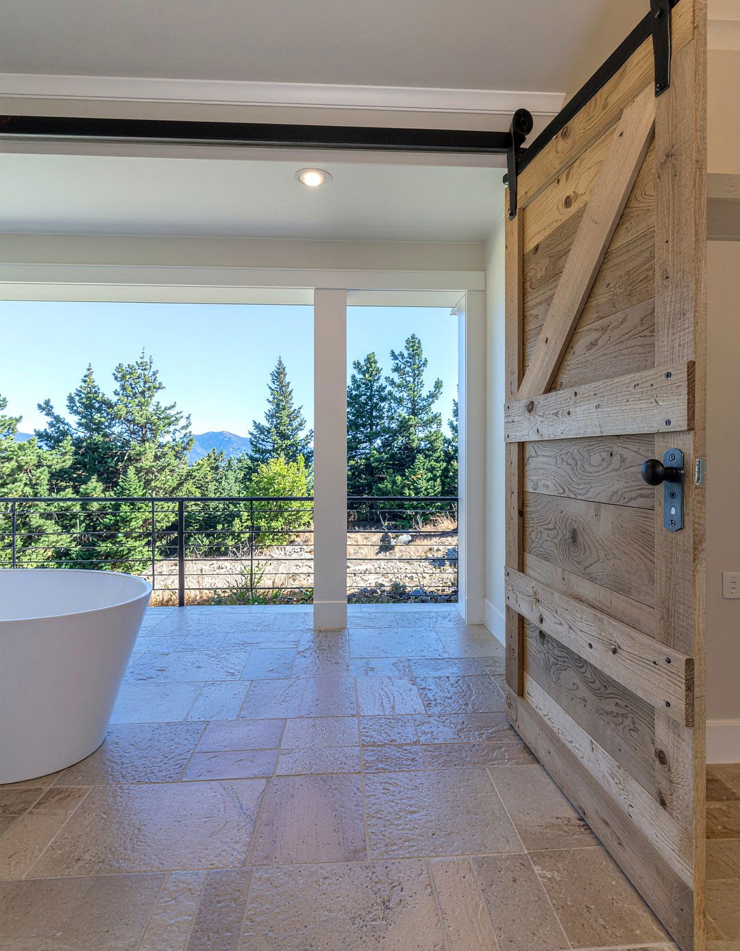 Sliding barn door - 30 mountain bathroom ideas