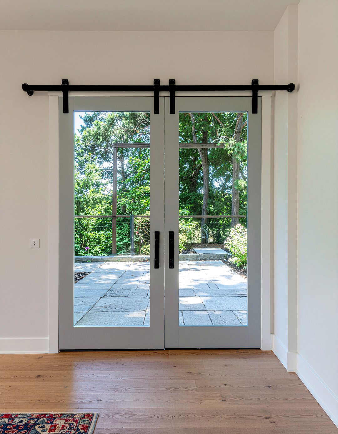 Sliding glass barn door - 30 glass bathroom ideas